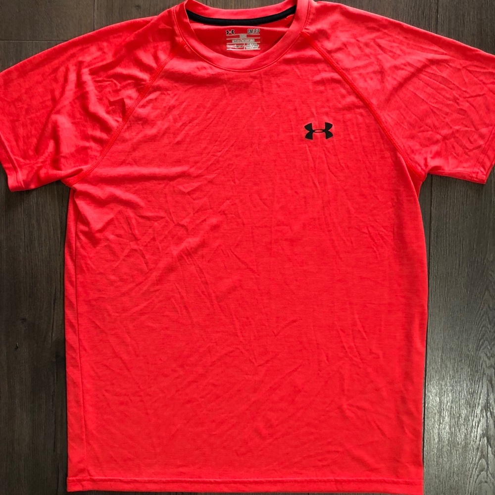UNDER ARMOUR HEAT GEAR T-SHIRT